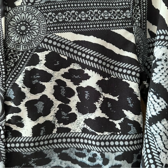 Animal Print Button Down Shirt Zebra Leopard Black Grey White - Medium - Picture 2 of 11